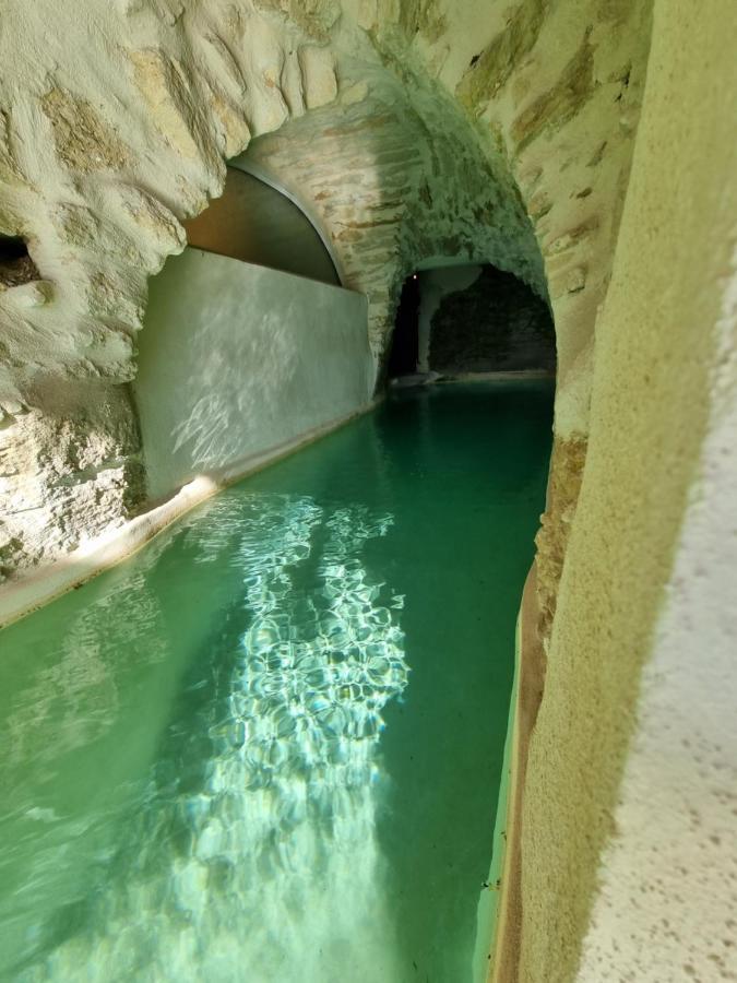 Piscine troglodyte avec vue incroyable à Gordes Vila Exterior foto